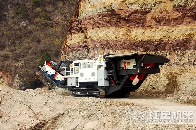 帶發(fā)電機(jī)移動(dòng)式碎石機(jī)現(xiàn)場(chǎng) 帶發(fā)電機(jī)移動(dòng)式碎石機(jī)現(xiàn)場(chǎng)