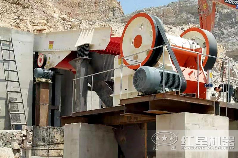 振動(dòng)給料機(jī)現(xiàn)場