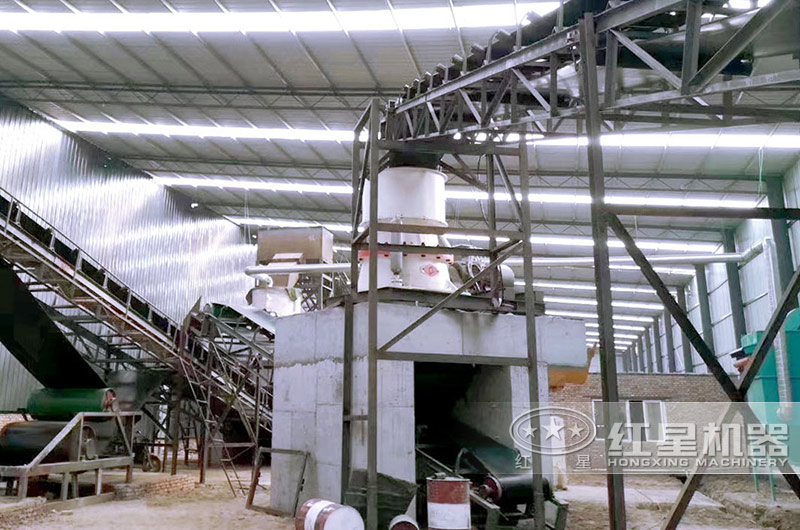 日產(chǎn)500噸小型圓錐破石機現(xiàn)場 日產(chǎn)500噸小型圓錐破石機現(xiàn)場