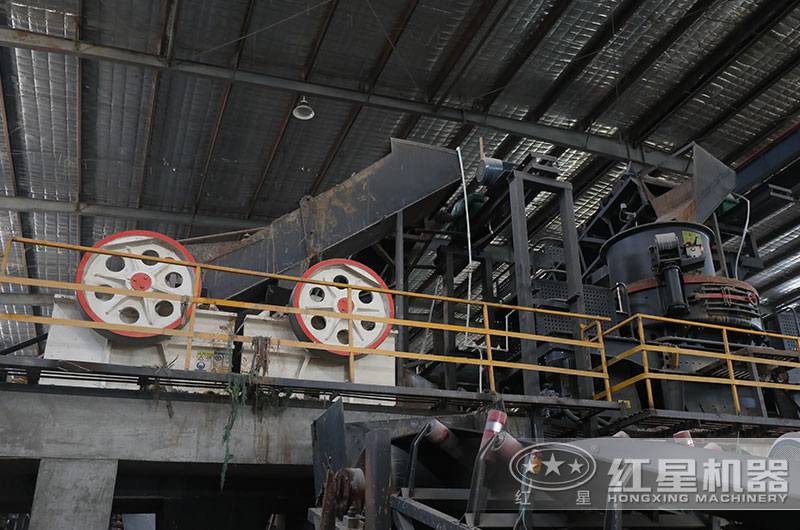 煤矸石破碎加工客戶現場實拍