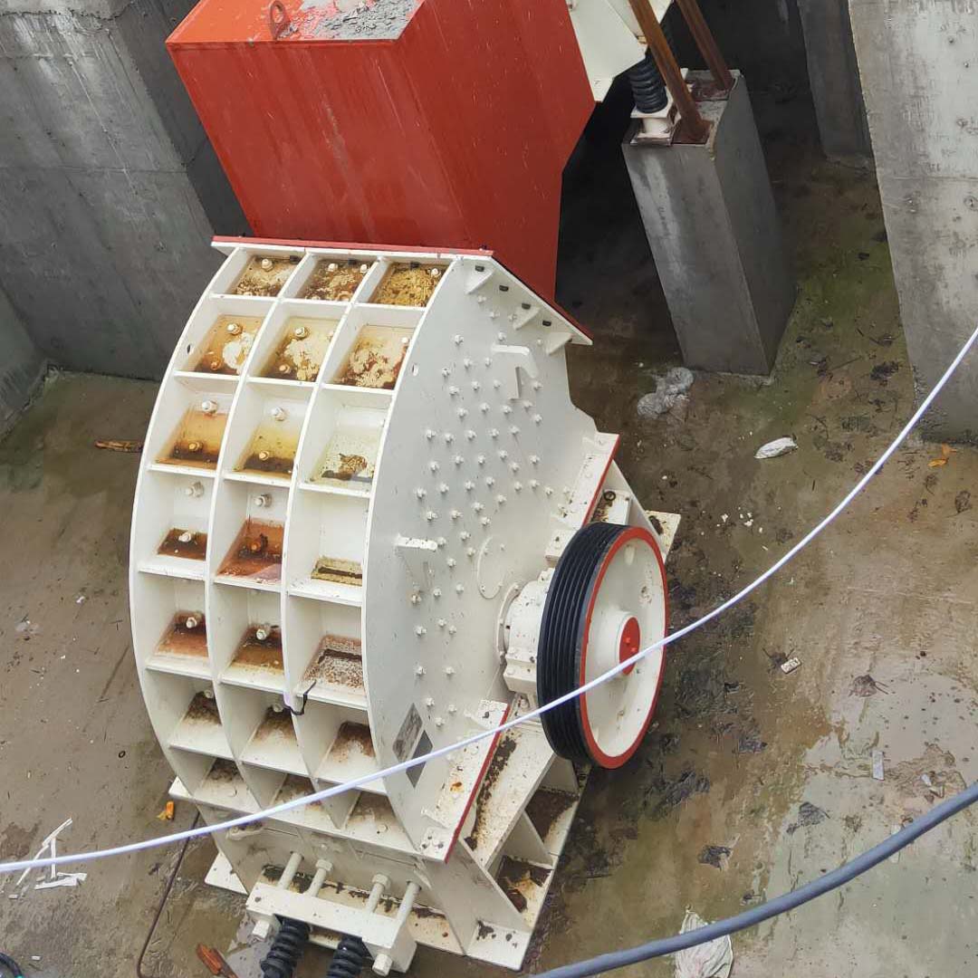 1615破碎機現場 1615破碎機現場