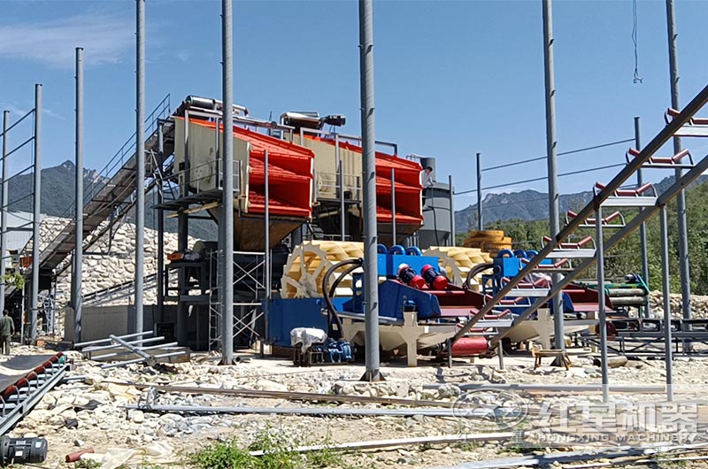 河北日產(chǎn)6000噸水洗沙生產(chǎn)線現(xiàn)場 河北日產(chǎn)6000噸水洗沙生產(chǎn)線現(xiàn)場