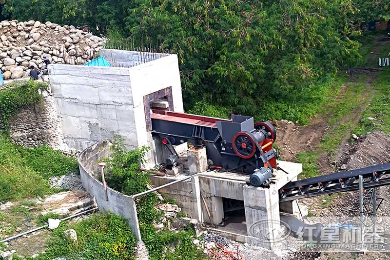 顎式粉碎機安裝現場 顎式粉碎機安裝現場