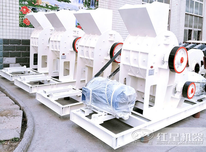 小型雙級(jí)粉碎機(jī)
