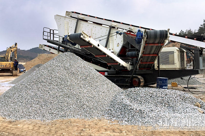 移動式破碎生產(chǎn)線現(xiàn)場 移動式破碎生產(chǎn)線現(xiàn)場