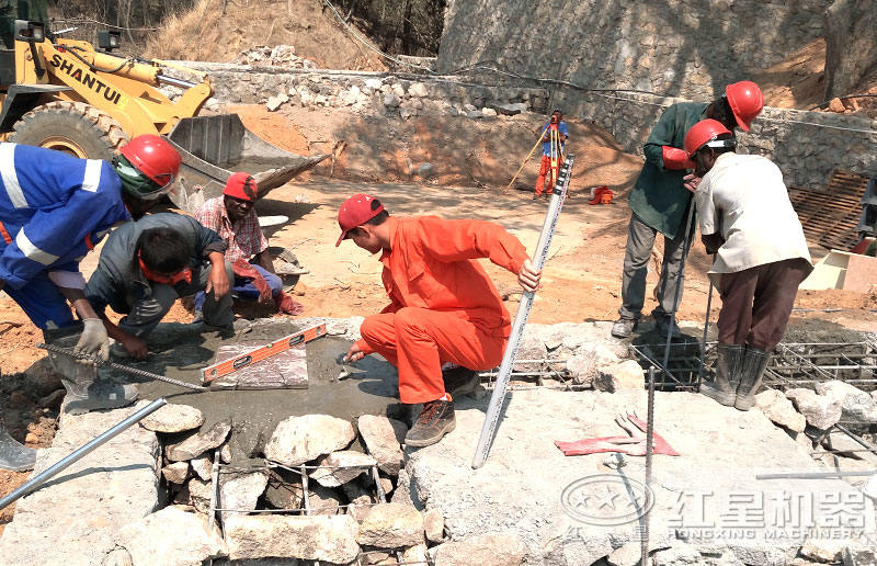 常見的路面破碎作業現場 常見的路面破碎作業現場