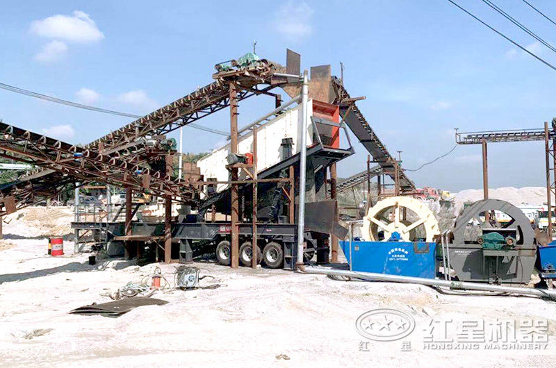 移動制砂機作業(yè)現(xiàn)場 移動制砂機作業(yè)現(xiàn)場