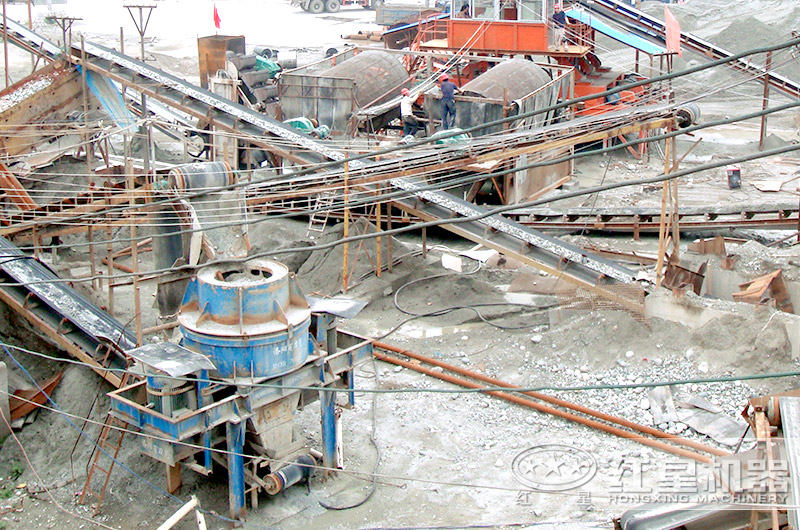 紅星客戶鵝卵石制砂現場