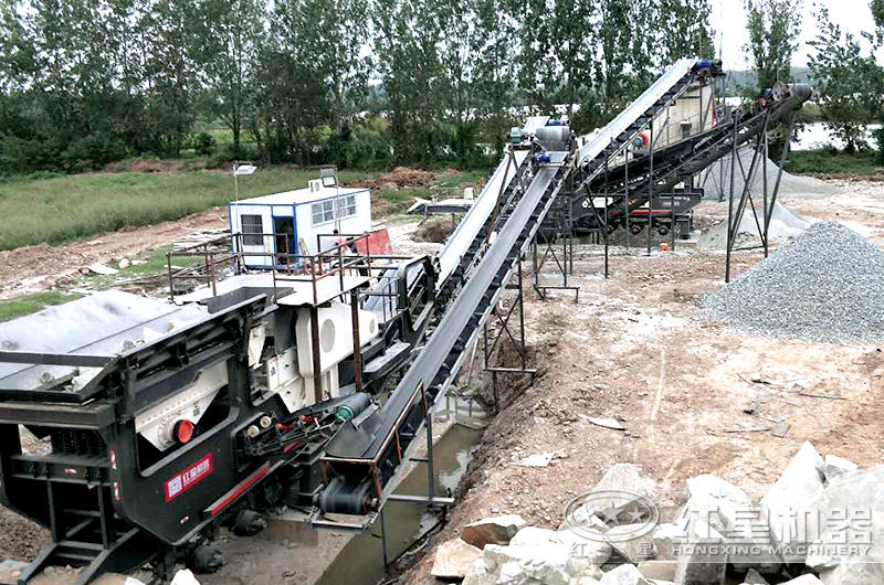 移動(dòng)式破碎機(jī)現(xiàn)場實(shí)拍 移動(dòng)式破碎機(jī)現(xiàn)場實(shí)拍