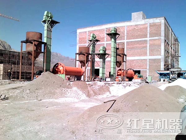 水泥磨設(shè)備作業(yè)現(xiàn)場