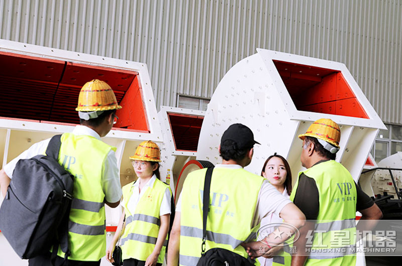 錘式粉碎機用戶參觀 錘式粉碎機用戶參觀