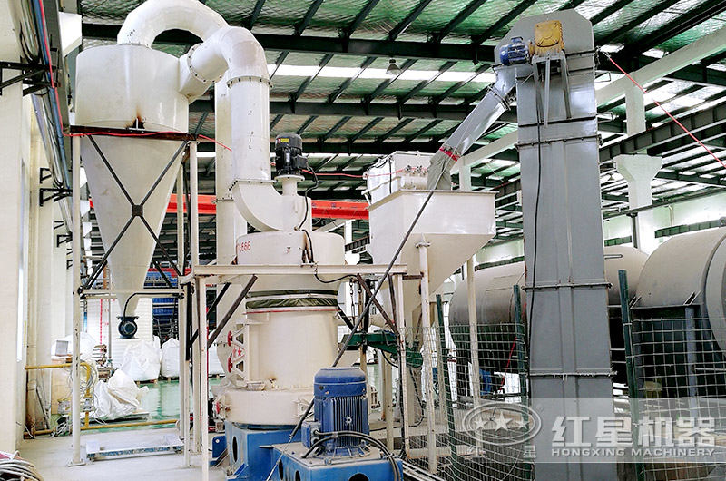 立式磨粉機生產現場 立式磨粉機生產現場