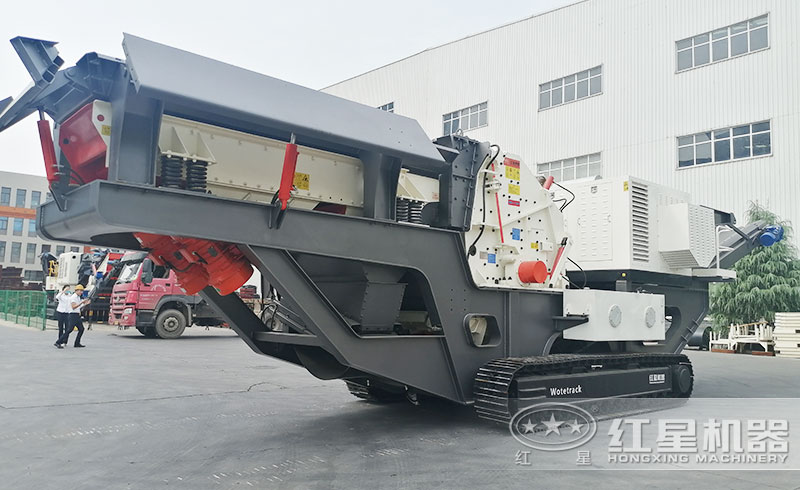 移動(dòng)混凝土破碎機(jī)實(shí)拍 移動(dòng)混凝土破碎機(jī)實(shí)拍