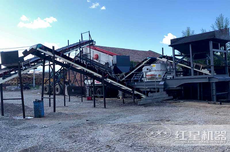 破石頭機器現場_輪胎移動破+制砂機組合現場 破石頭機器現場_輪胎移動破+制砂機組合現場