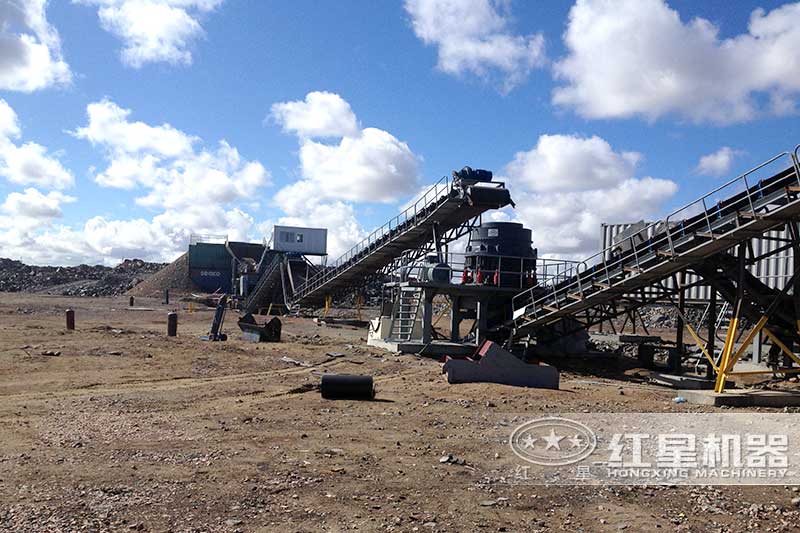 安徽鐵礦石破碎生產(chǎn)線現(xiàn)場