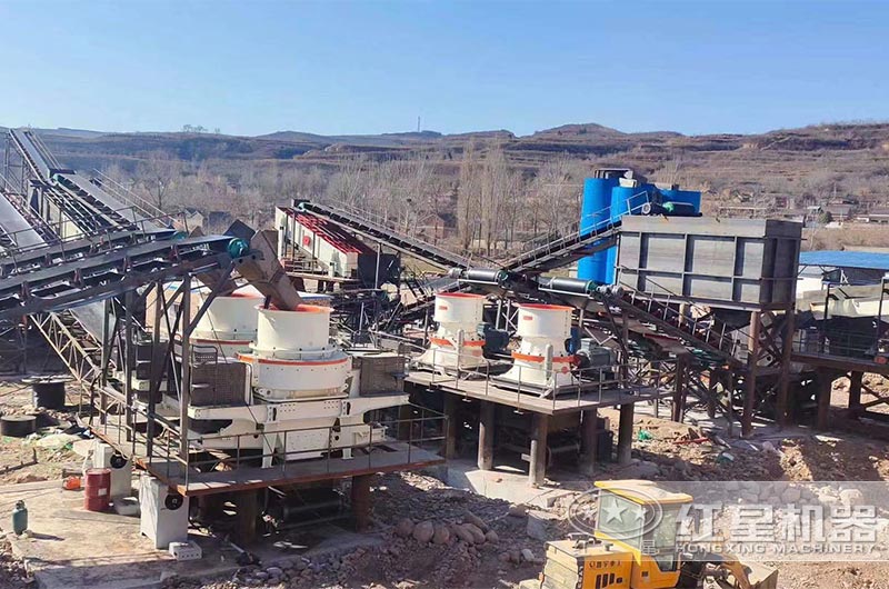 大型砂石場采用圓錐破碎機(jī) 大型砂石場采用圓錐破碎機(jī)