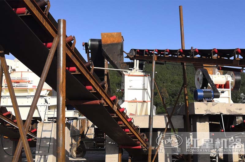 白云石破碎生產線現場