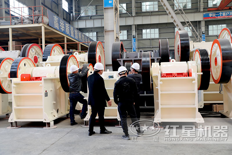 顎式破碎機 顎式破碎機