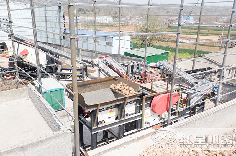 鵝卵石打石子機(jī)圖 鵝卵石打石子機(jī)圖