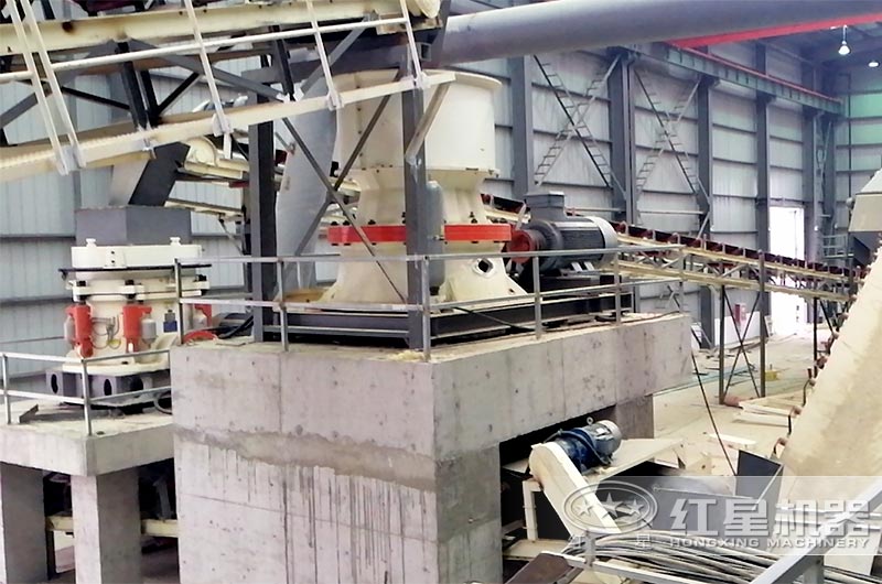 單缸圓錐破碎機作業現場 單缸圓錐破碎機作業現場