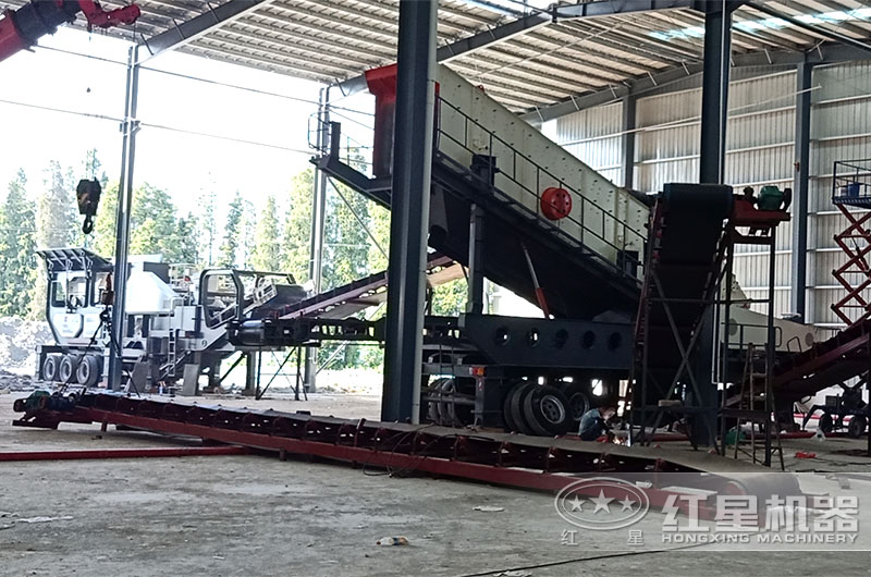 駐馬店建筑垃圾移動破碎站現場