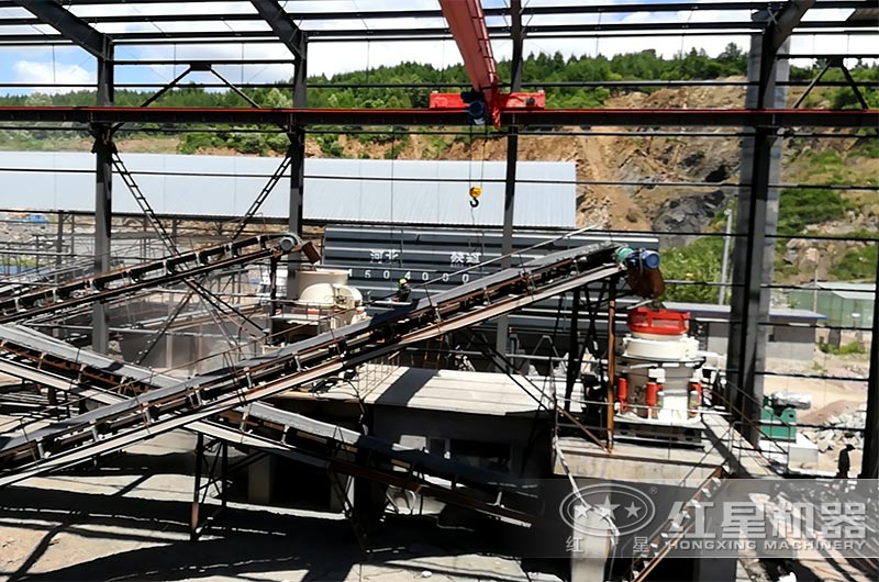 南陽液壓圓錐破碎機現場實拍