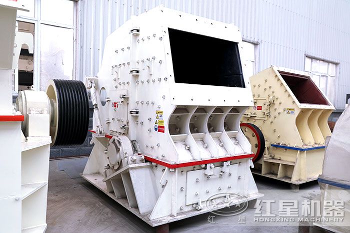 反擊式破碎機(jī) 反擊式破碎機(jī)