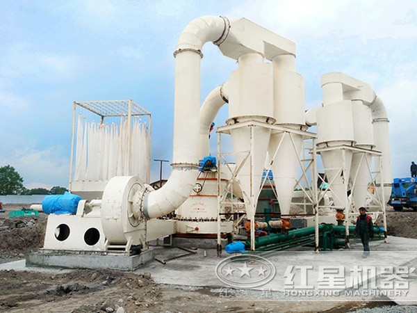 800目石灰石超細磨粉機現(xiàn)場作業(yè)圖 800目石灰石超細磨粉機現(xiàn)場作業(yè)圖