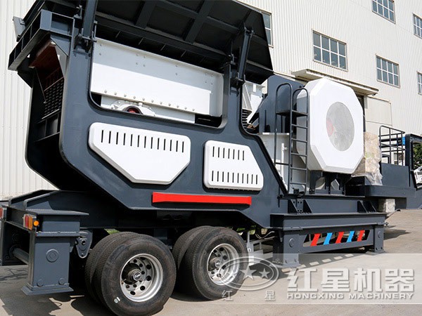 新款小型移動(dòng)式破碎機(jī)廠區(qū)圖 新款小型移動(dòng)式破碎機(jī)廠區(qū)圖