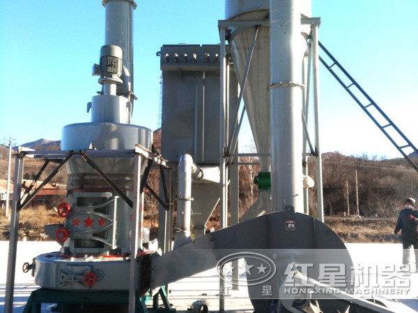 93、92高壓微粉機現場圖 93、92高壓微粉機現場圖