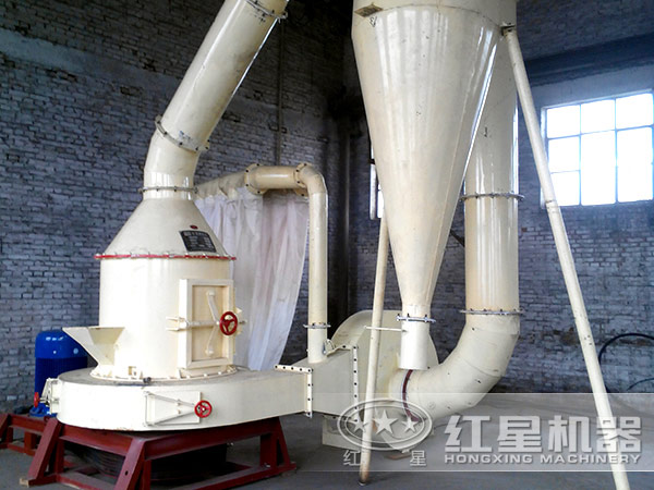 磨粉機現場作業(yè)圖 磨粉機現場作業(yè)圖