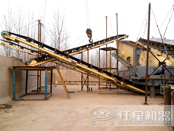 陜西商洛某環保砂石料廠引進紅星日產2000噸汽車式流動粉碎