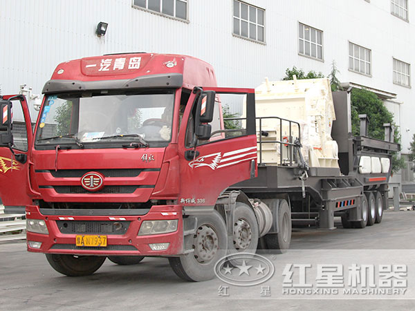 打石子的機(jī)器設(shè)備發(fā)貨現(xiàn)場