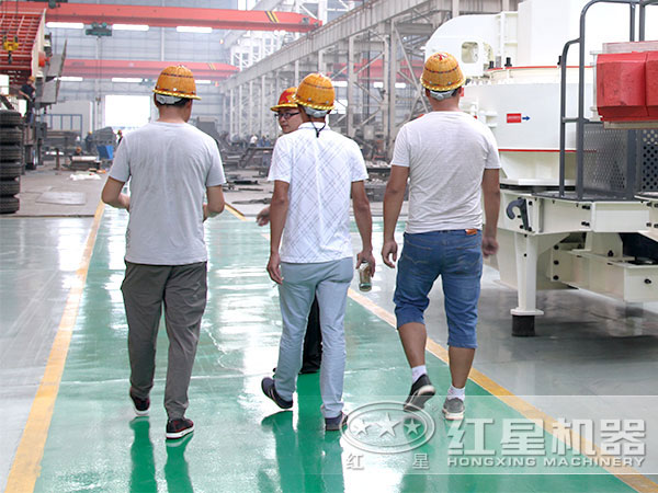 帶你走進紅星大型生產車間 帶你走進紅星大型生產車間