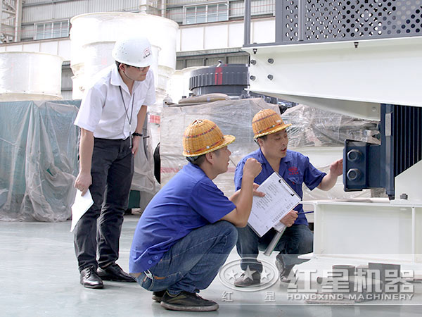 技術(shù)人員探討制砂機(jī)性能 技術(shù)人員探討制砂機(jī)性能