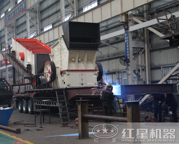 移動(dòng)式單段破碎站 移動(dòng)式單段破碎站