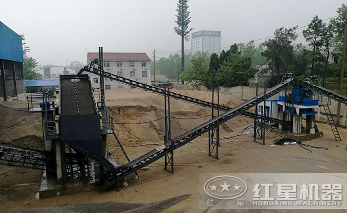 河料打沙機_碎石機現(xiàn)場作業(yè) 河料打沙機_碎石機現(xiàn)場作業(yè)