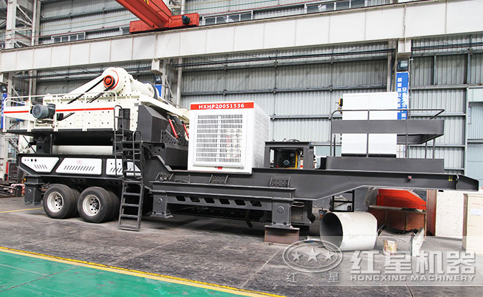 能開走的移動碎石機