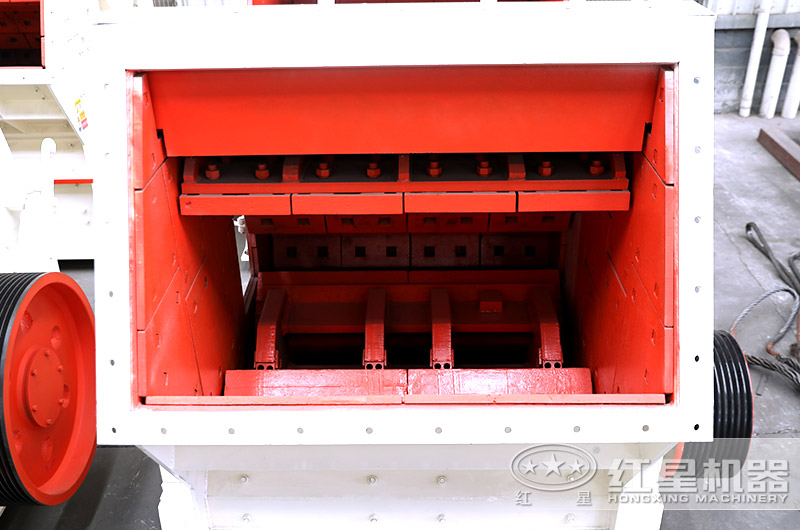 反擊式破碎機進料口