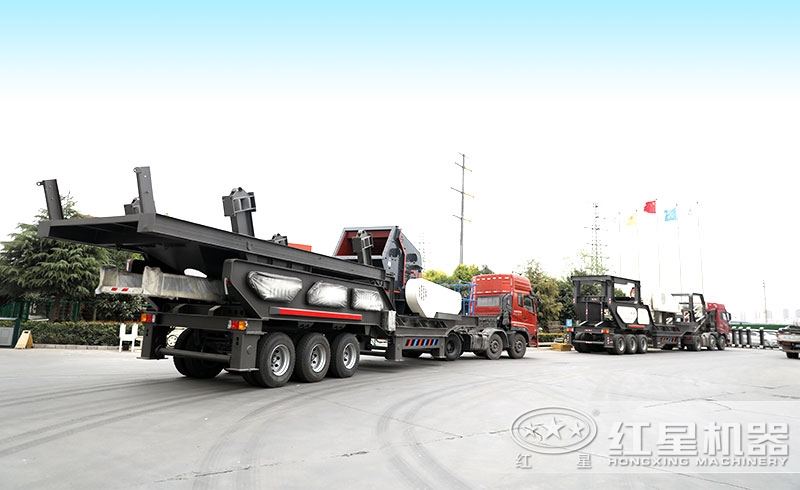 輪胎配置的可移動的道砟石機車頭牽引開著走