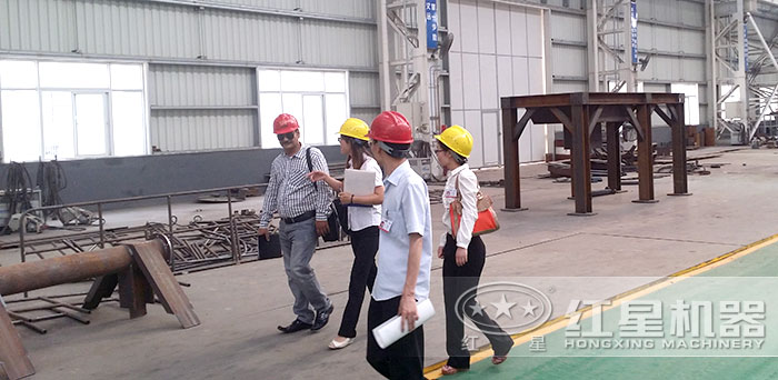 印度尼西亞用戶到紅星車間實(shí)地參觀 印度尼西亞用戶到紅星車間實(shí)地參觀