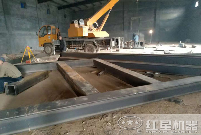 破碎生產(chǎn)線(xiàn)安裝現(xiàn)場(chǎng)