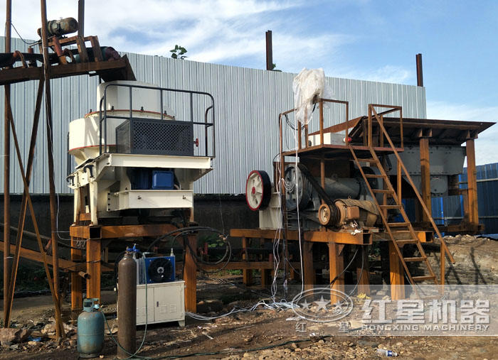 顎破出料和制砂機出料共用一條皮帶