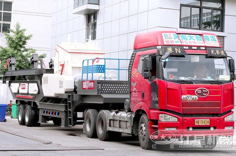 反擊式移動破碎站發貨 反擊式移動破碎站發貨