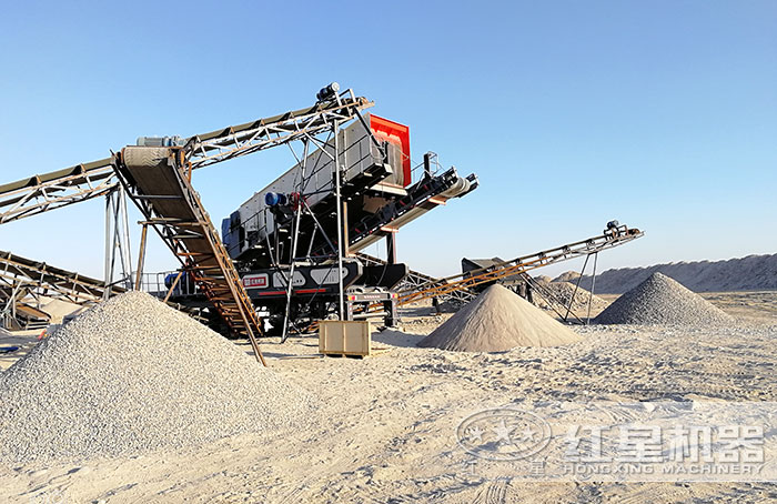 移動粉碎機_移動式粉碎篩分車