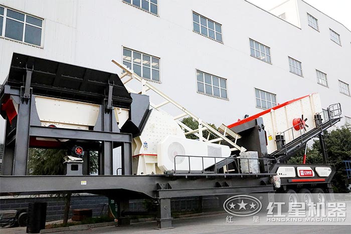 搭載重錘式破碎機(jī)