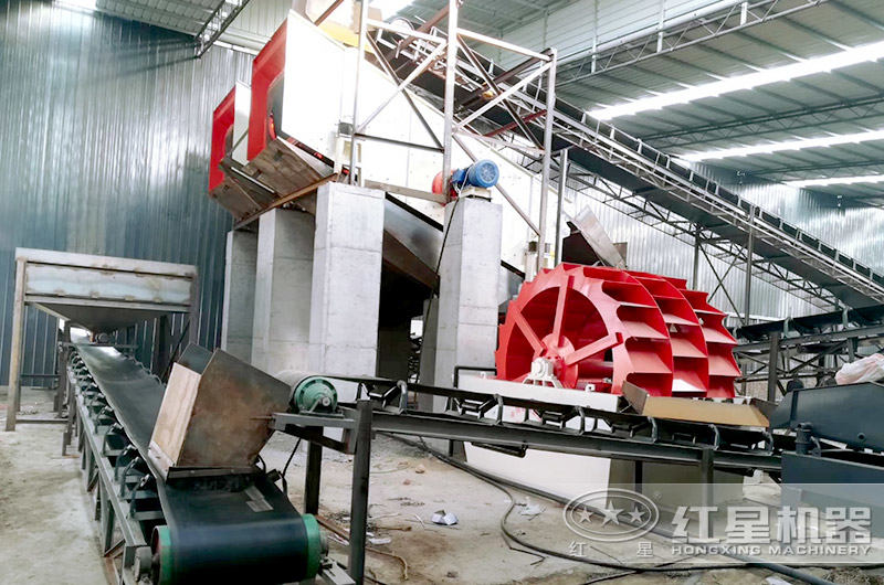 三輪斗洗砂機(jī)環(huán)保廠房作業(yè)現(xiàn)場 三輪斗洗砂機(jī)環(huán)保廠房作業(yè)現(xiàn)場