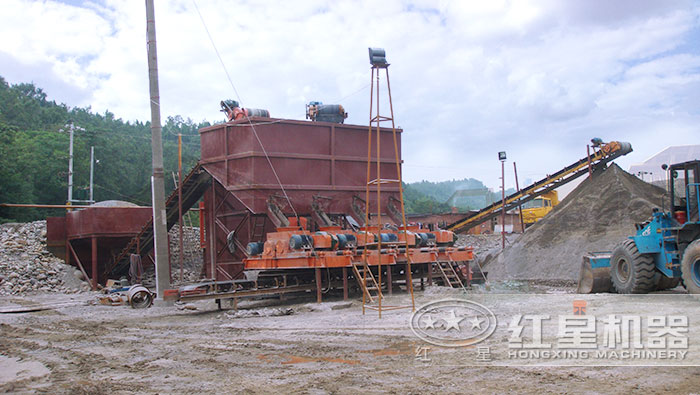 對輥制砂機作業現場