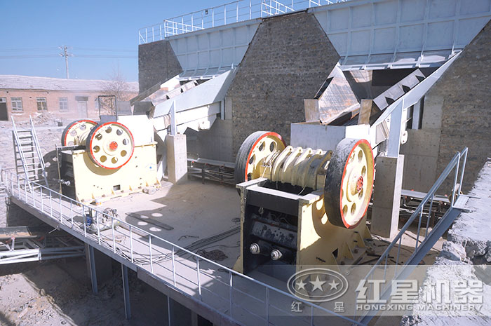 河北粉碎石子機器作業現場 河北粉碎石子機器作業現場