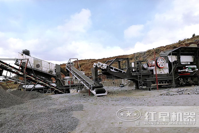 移動砂石料生產(chǎn)線現(xiàn)場
